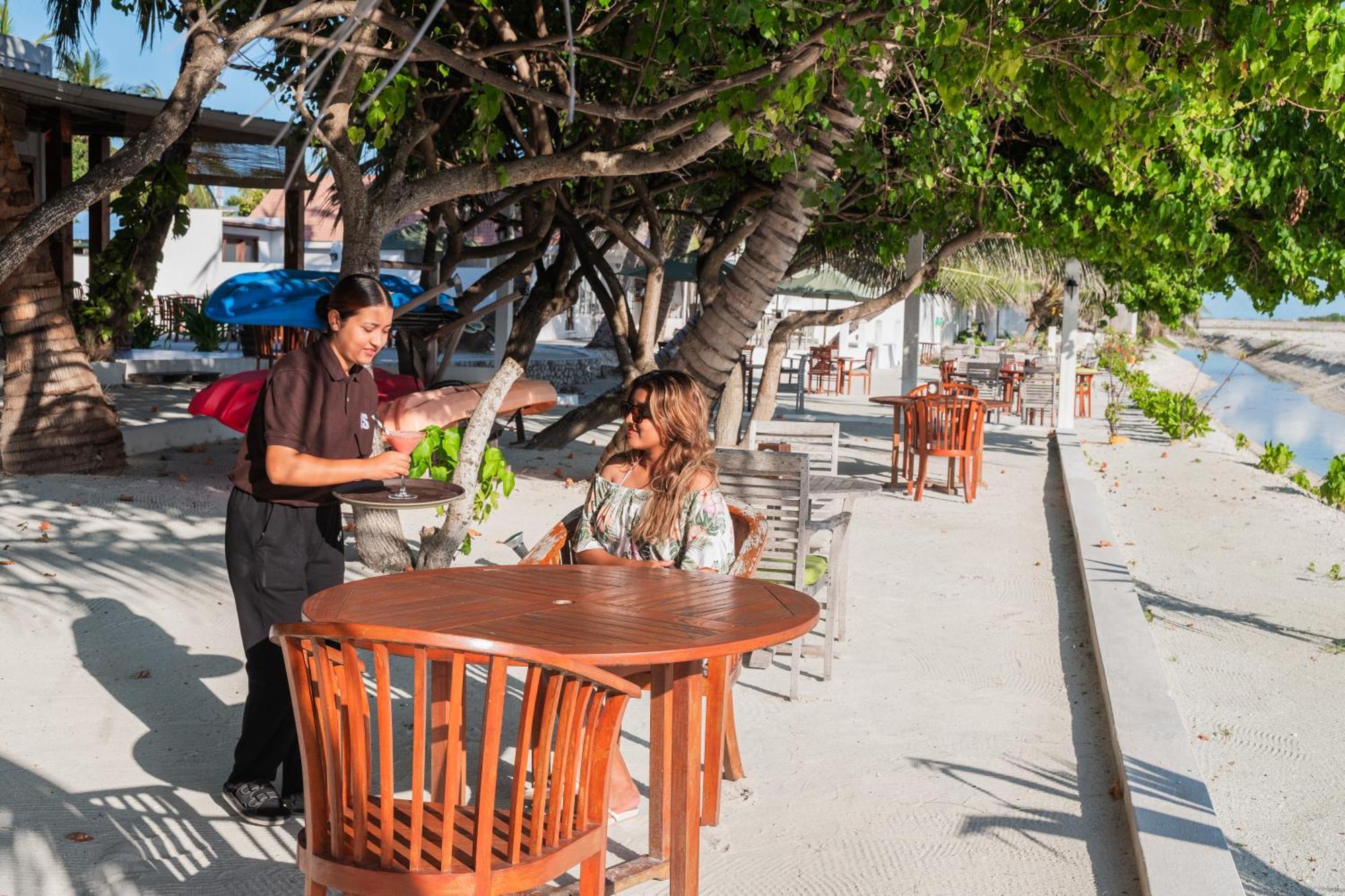 Wave Sound By 3S Maldives Ξενοδοχείο Addu City Εξωτερικό φωτογραφία