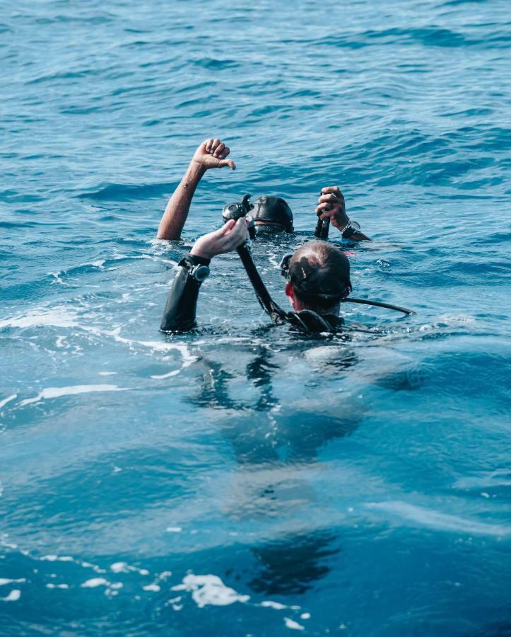 Wave Sound By 3S Maldives Ξενοδοχείο Addu City Εξωτερικό φωτογραφία